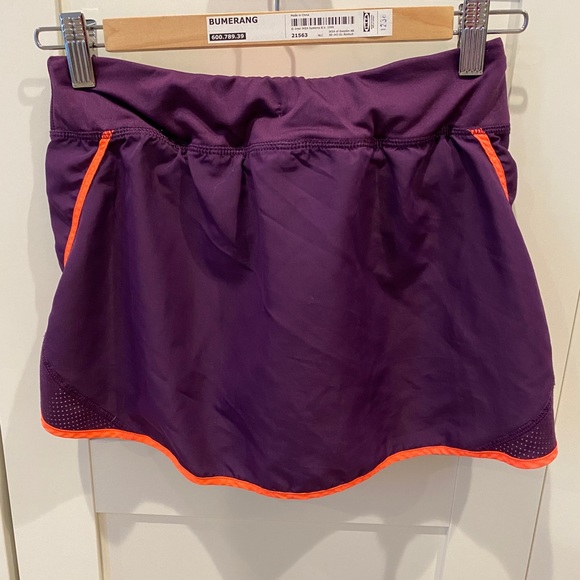 Athletic skirt/shorts - Picture 3 of 3